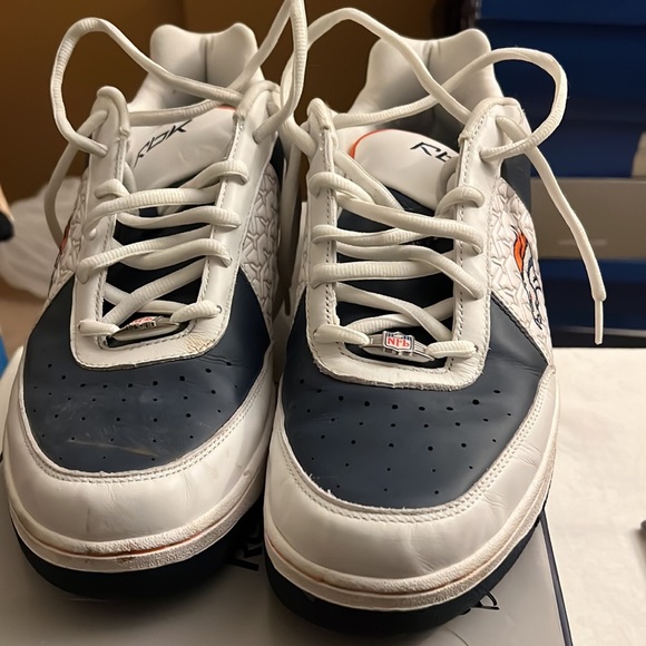 Reebok size 14 white navy an orange shoes - Picture 2 of 4